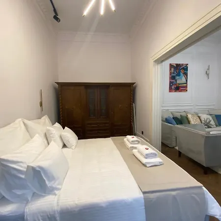 Premium Luxury Opera Near Opera And Basilica Apartamento *