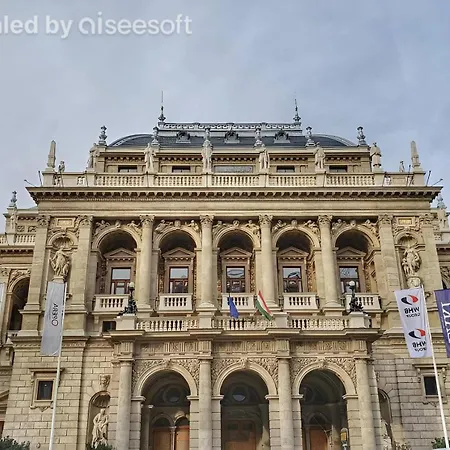 Premium Luxury Opera Near Opera And Basilica Apartmán