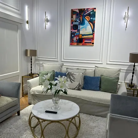 Premium Luxury Opera Near Opera And Basilica Apartamento *