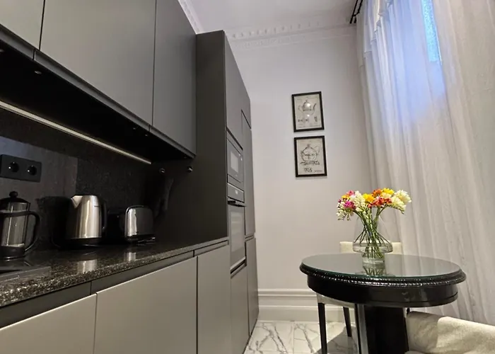 Premium Luxury Opera Near Opera And Basilica Budapest