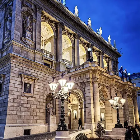 Premium Luxury Opera Near Opera And Basilica Apartamento *