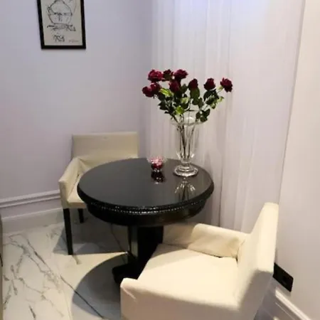 Premium Luxury Opera Near Opera And Basilica Appartamento *