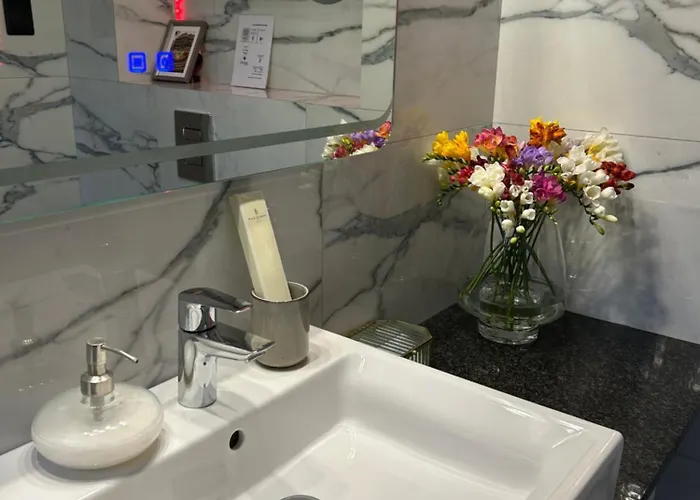 아파트 Premium Luxury Opera Near Opera And Basilica