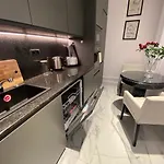 Premium Luxury Opera Near Opera And Basilica Apartamento