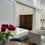 Apartamento Premium Luxury Opera Near Opera And Basilica Budapeste