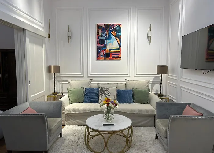 Premium Luxury Opera Near Opera And Basilica